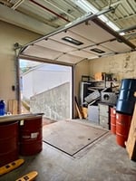 31675714