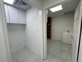 31679515