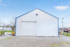 31682038