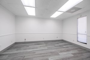 31683959