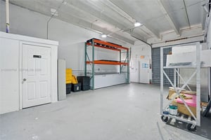 31684865