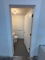 31685694