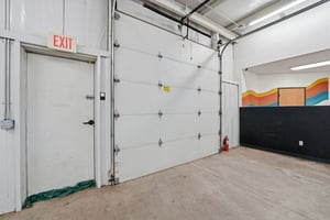 31688585