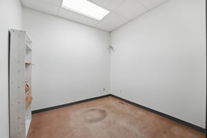 31688571