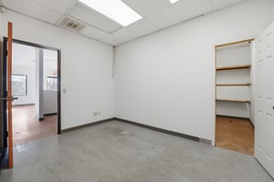 31688570