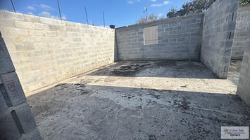 31689528