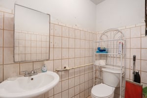 31692231