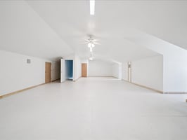 31693301