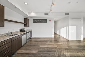 31698128