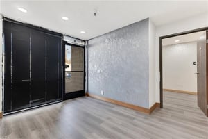 31698535