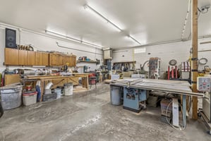 31699405