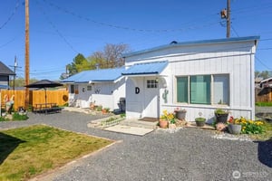 31704439