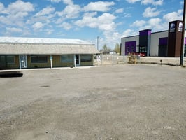 31701647