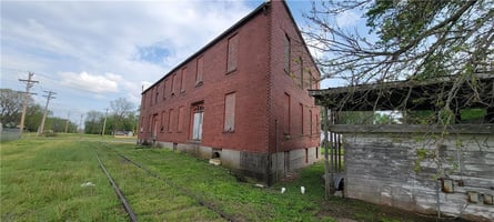 31701905