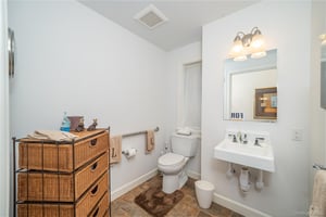 31702527
