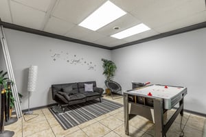 31704897