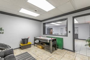 31704898