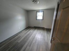 31707629