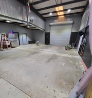31747200