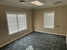 31708562