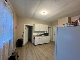 31709560