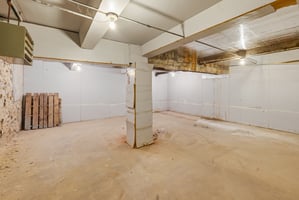 31709586