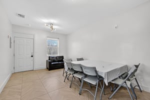 31713644