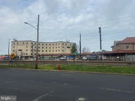 31713922