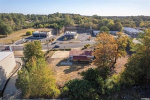 31716900