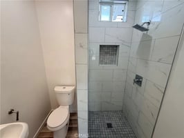 33216704