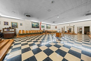 31730635