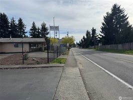 31730889