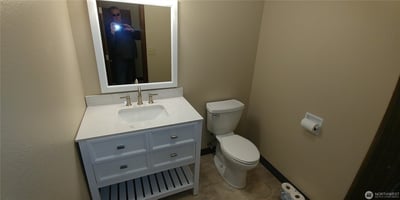 31730919
