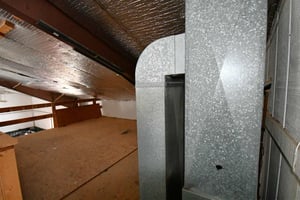 31729904