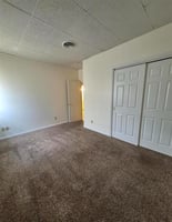 31733086