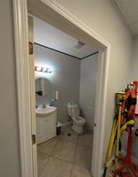 31733068