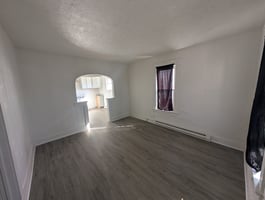 31734537