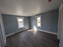 31734538