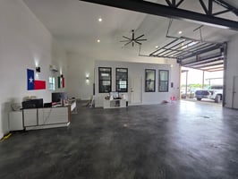 31734806