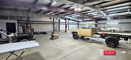 31735548