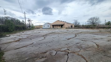 31735744