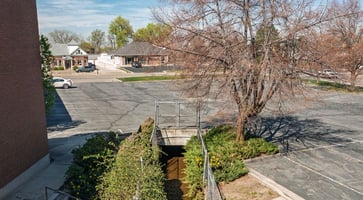 31735931