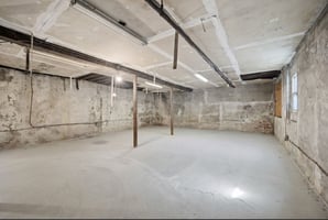 31738373