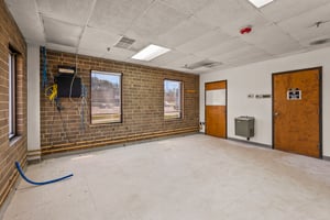 31739472