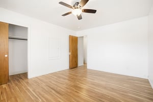 31739887