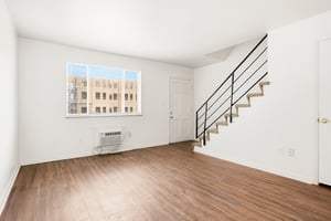 31739892