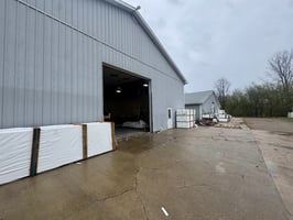 31740318