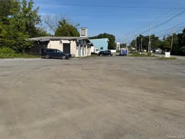 31751102