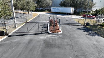 31753370