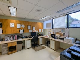 31763715